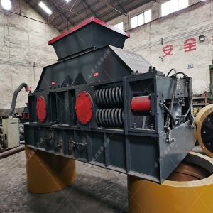 2PG1208大型移動式對輥破碎機發貨圖片